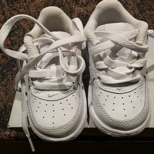 Nike Air Force 1 Sz 4c toddler White Sneakers
